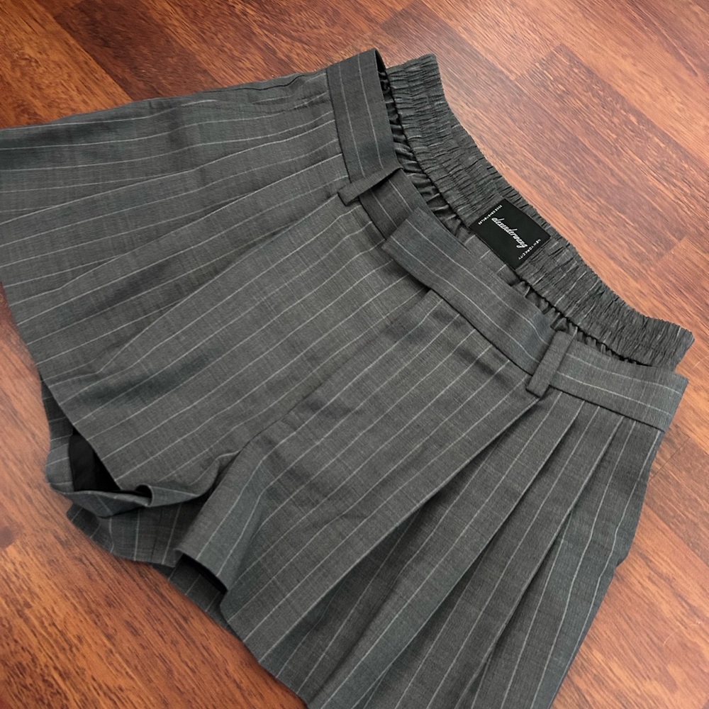 NWOT Alexander Wang PreStyled Bilayer Wool Pleated Shorts w/ Exposed Boxer 2 - Picture 8 of 17